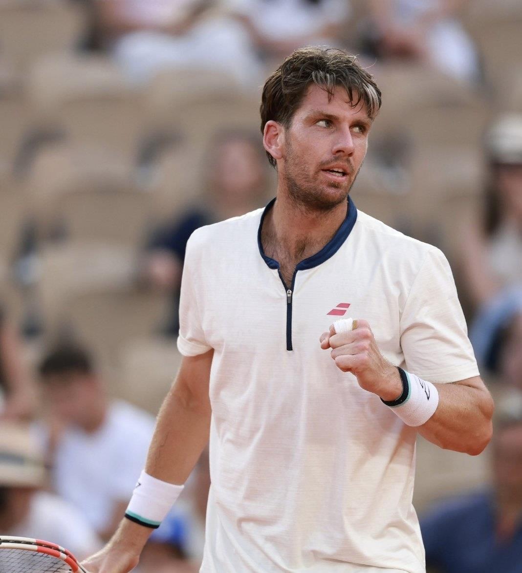 德约科维奇在巴黎圣日耳曼比赛中领先优势明显,险胜引发热议!赛场气氛高涨的简单介绍 德约科维奇在巴黎圣日耳曼比赛中领先优势明显,险胜引发热议!赛场气氛高涨的简单介绍