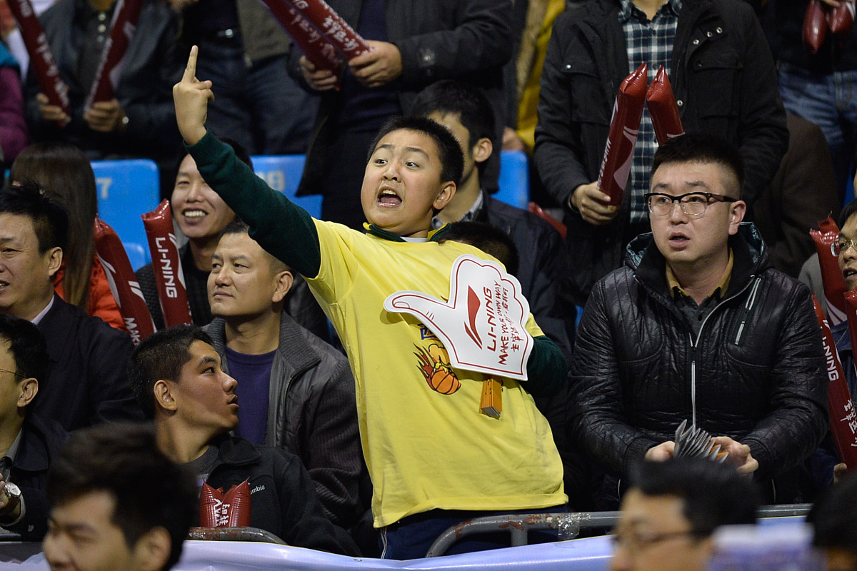 包含RNG教练压力巨大！，Faker遭遇三持续失利引发球迷热议的词条