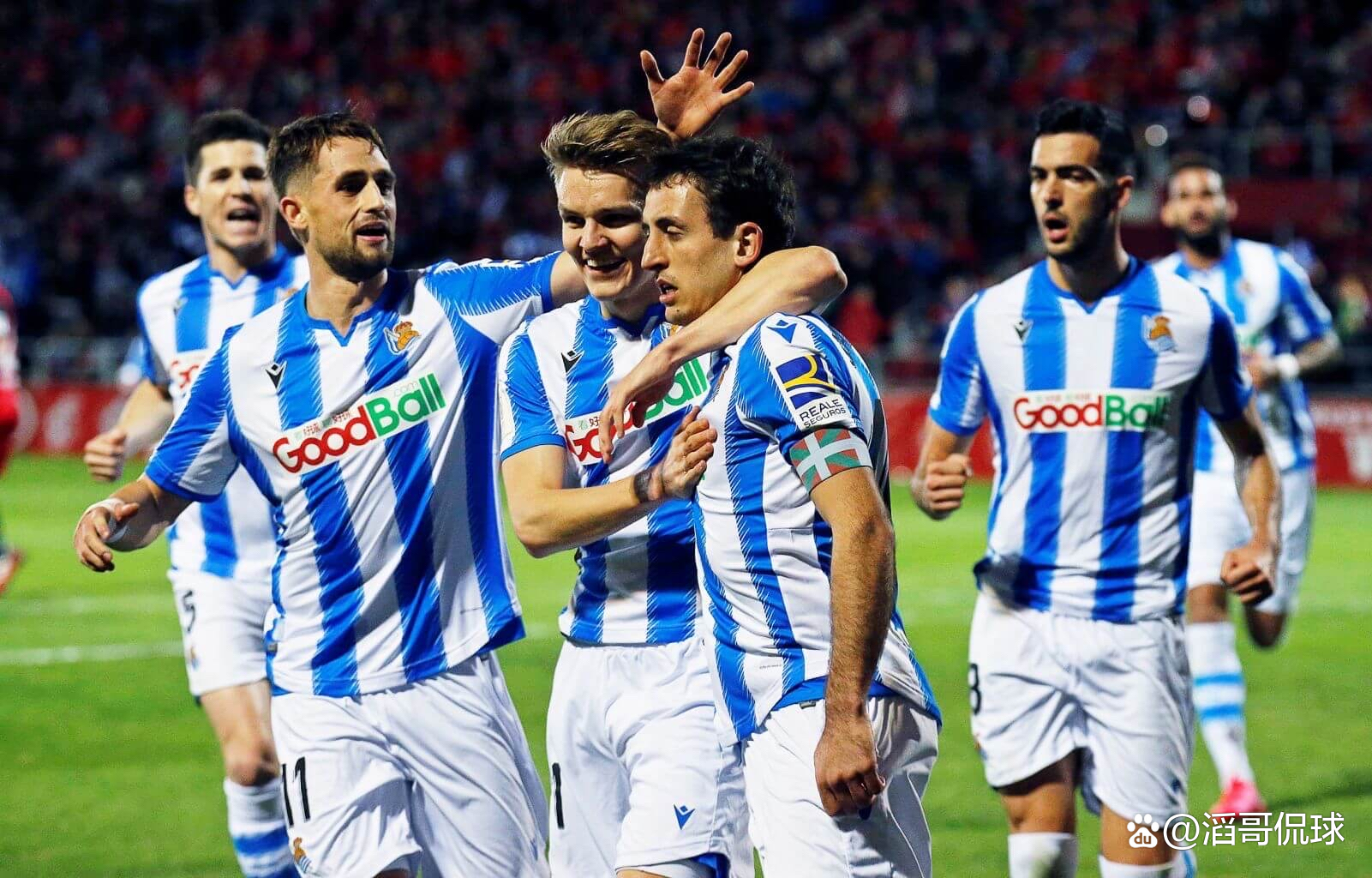 斯图加特发布备战花絮，关键时刻更衣室发声，法甲任务艰巨，心理建设被强调的简单介绍-爱游戏中国