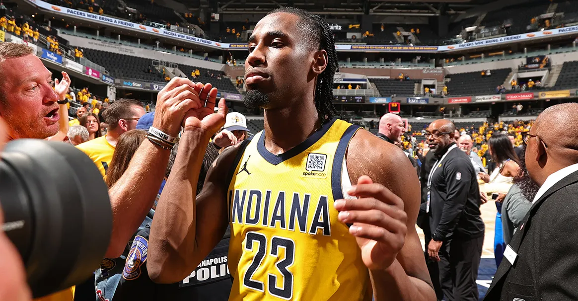 印第安纳步行者迎NBA季后赛关键赛；今夜刷新队史纪录；话题不断；控场能力受关注的简单介绍-爱游戏官网